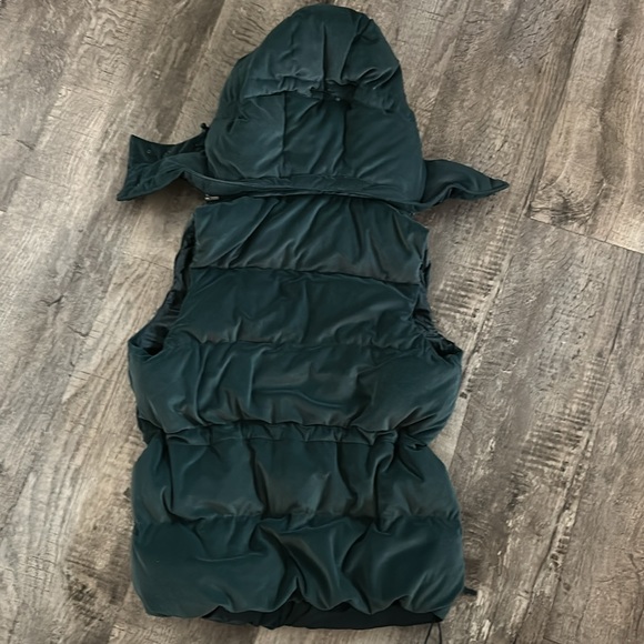 Athleta Lofty Puffy Velvet Down Vest - Picture 4 of 6